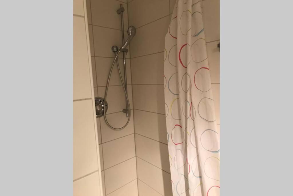 Voll Ausgestattetes Zentral Aber Ruhig
